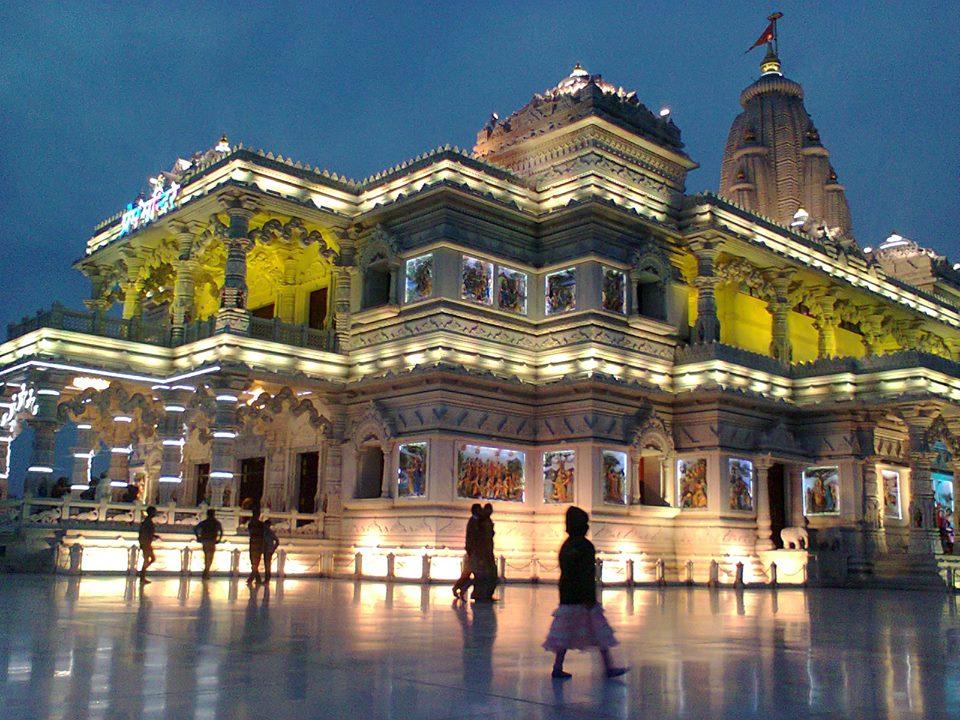 Prem Mandir, Raman reiti, Vrindavan, Uttar Pradesh, India