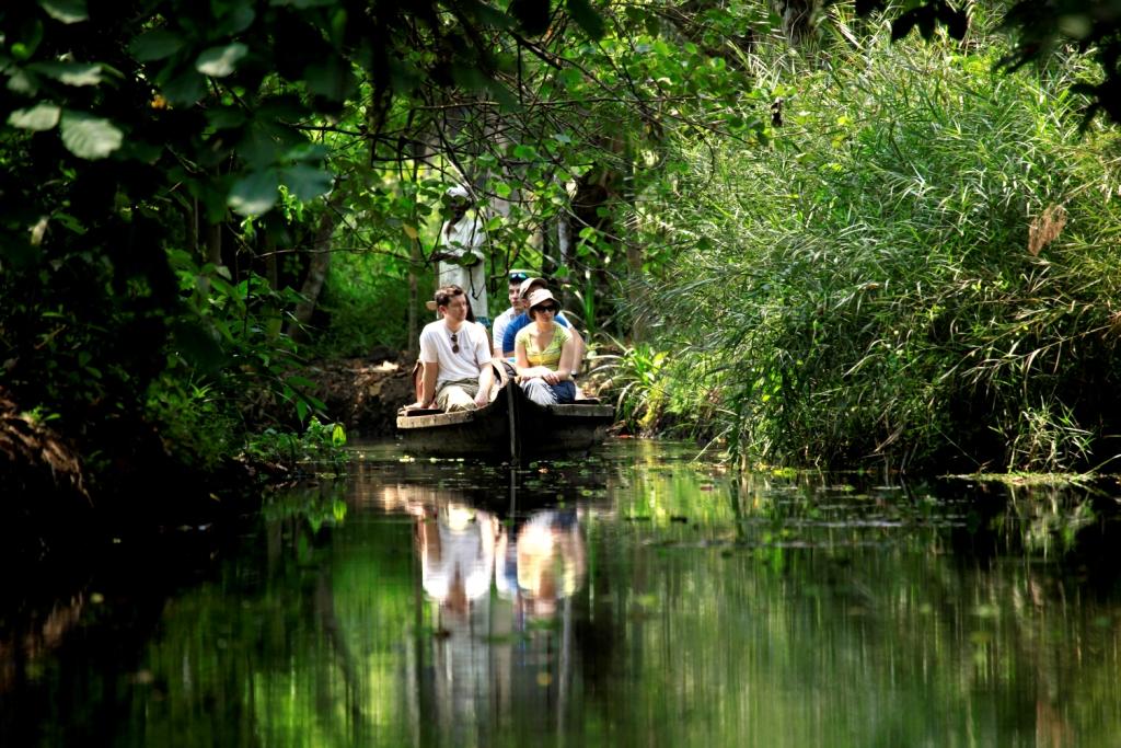Backwater Retreat Theme House