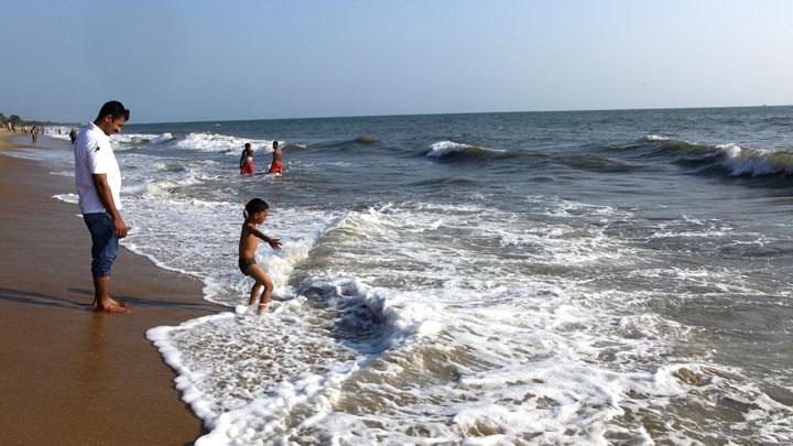 Thirumullavaram Beach